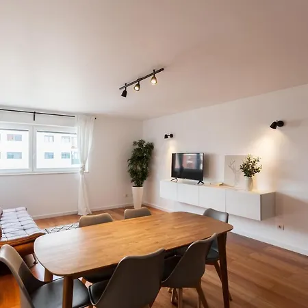 Flh Marvila Family דירה